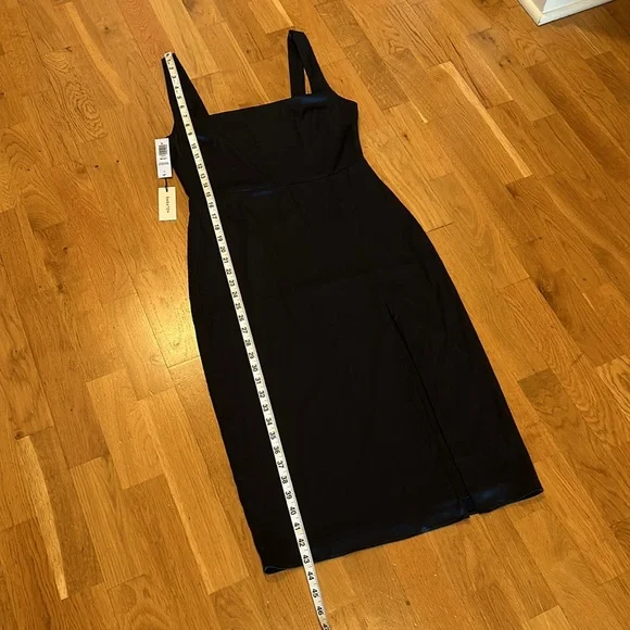 NWT Babaton '90s Slit Dress - www.armafbd.com
